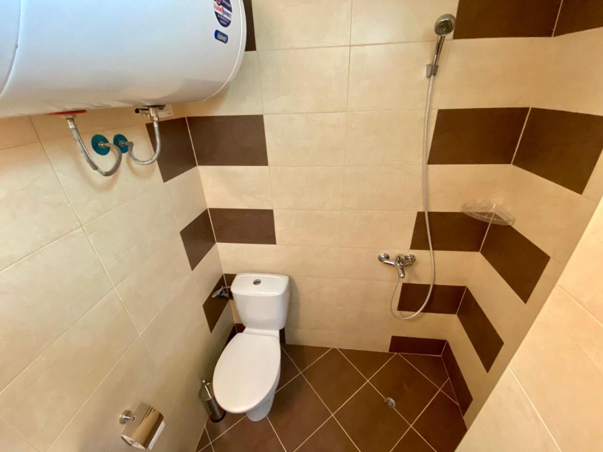 Cozy Apartment In The Center Of Primorsko Esterno foto